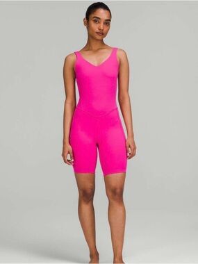 FINAL SALE Lululemon Align Onesie 8” Sonic Pink